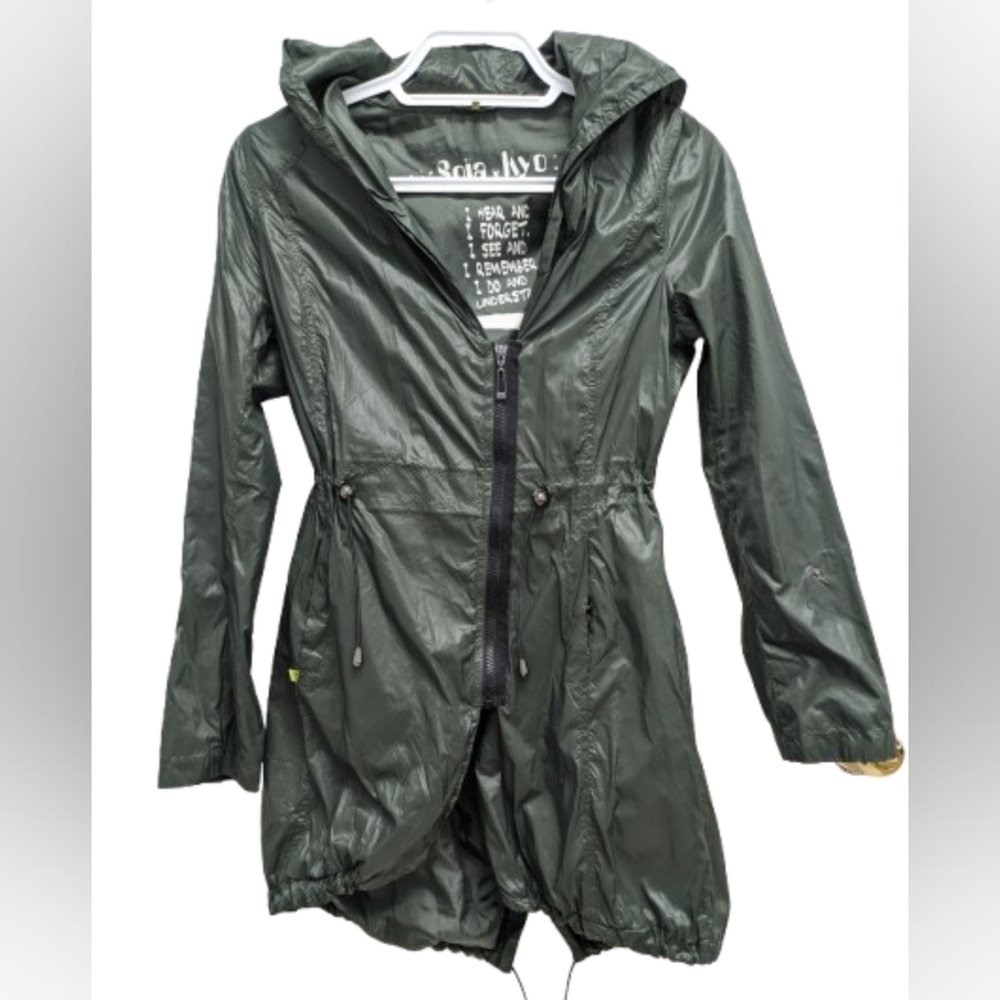 Soia y Kyo women's green lightweight nylon windbreaker jacket size S